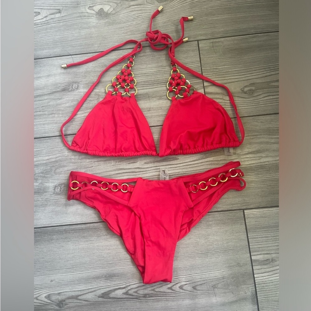 Beach Bunny Ireland bikini